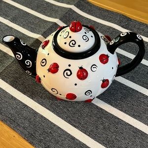 Ladybug tea pot
